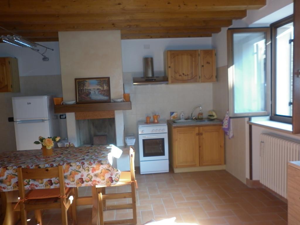 Apartament La Piccola Mimosa SantʼAmbrogio di Valpolicella Zewnętrze zdjęcie
