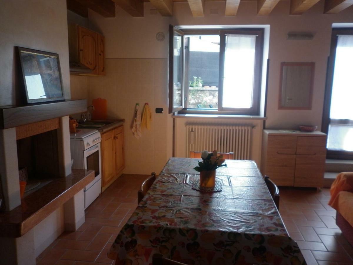 Apartament La Piccola Mimosa SantʼAmbrogio di Valpolicella Zewnętrze zdjęcie